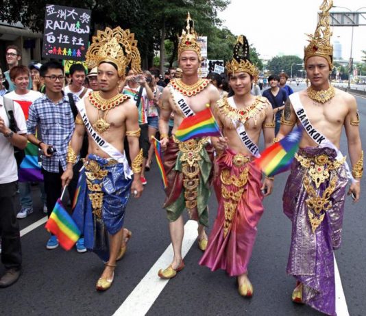 ממשלת תאילנד שוקלת הכרה חוקית בזוגות חד-מיניים